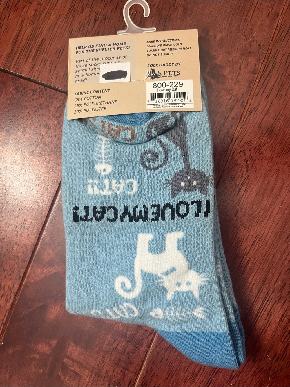Women’s Light Blue Cat Print Socks